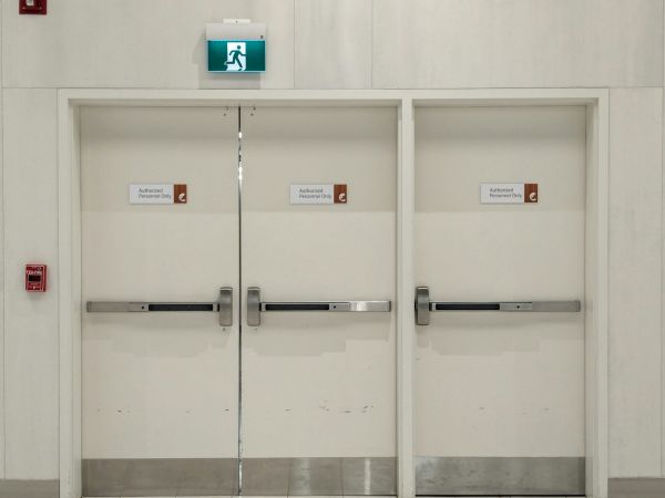 Les erreurs à éviter lors de l'achat d'une porte d'entrée